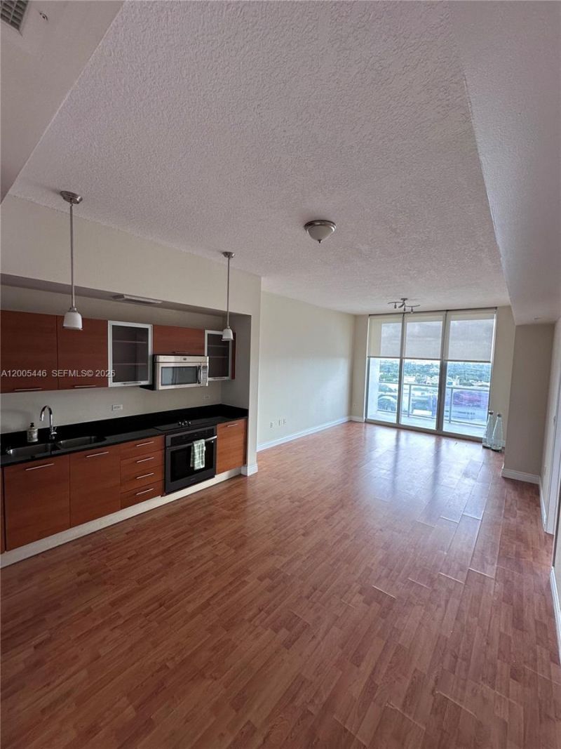 3470 E Coast Ave, Unit H1503, Miami, FL 33137 Photo