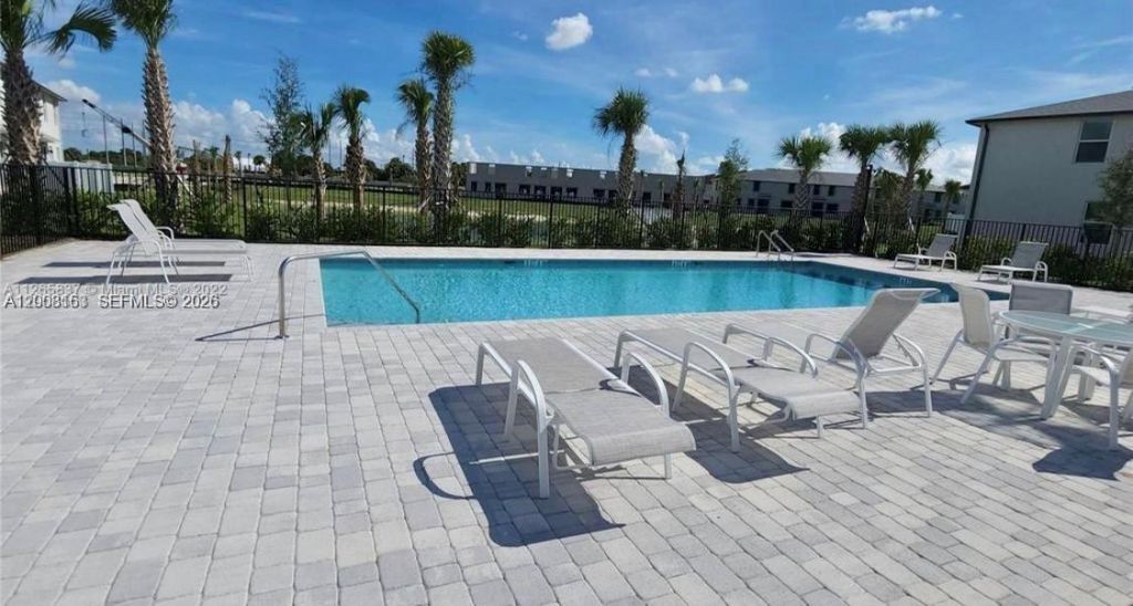 5629 Mentmore Dr , Mangonia Park, FL 33407 Photo