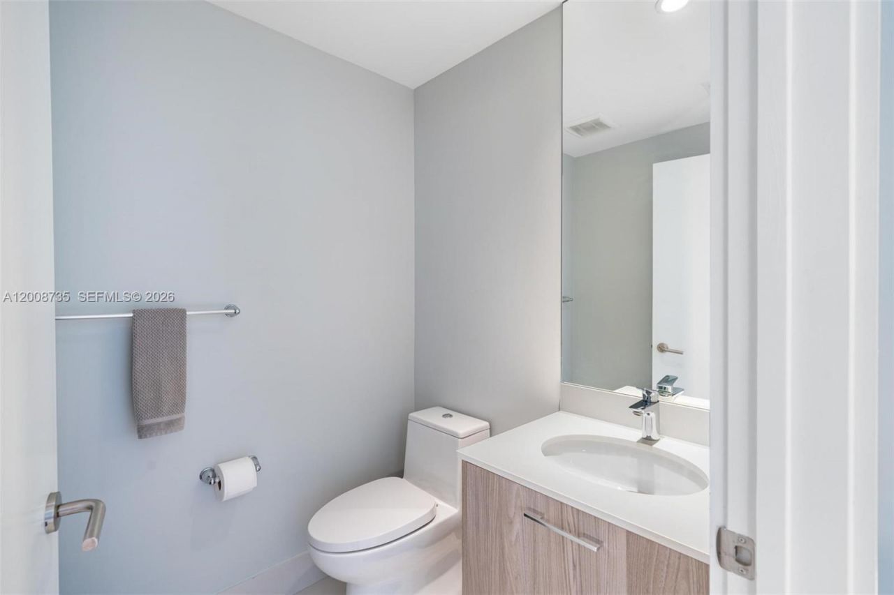 501 NE 31st St, Unit 2703, Miami, FL 33137 Photo