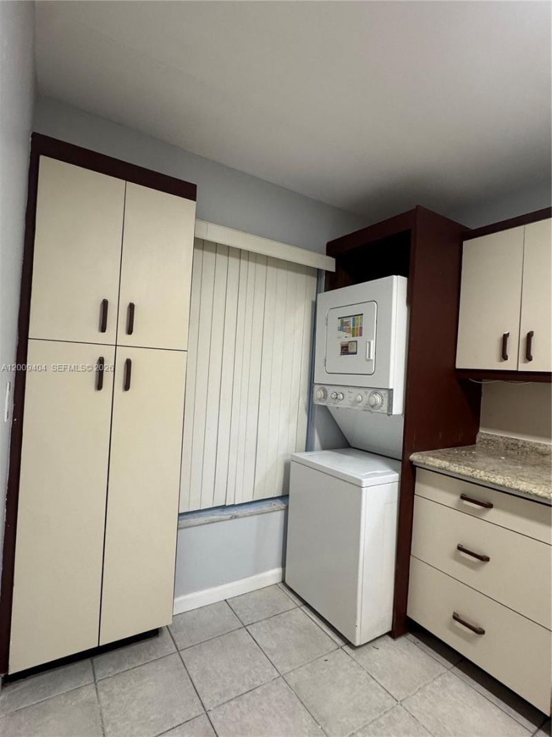 Please Call For Address, Unit A16, Plantation, FL 33322 Photo