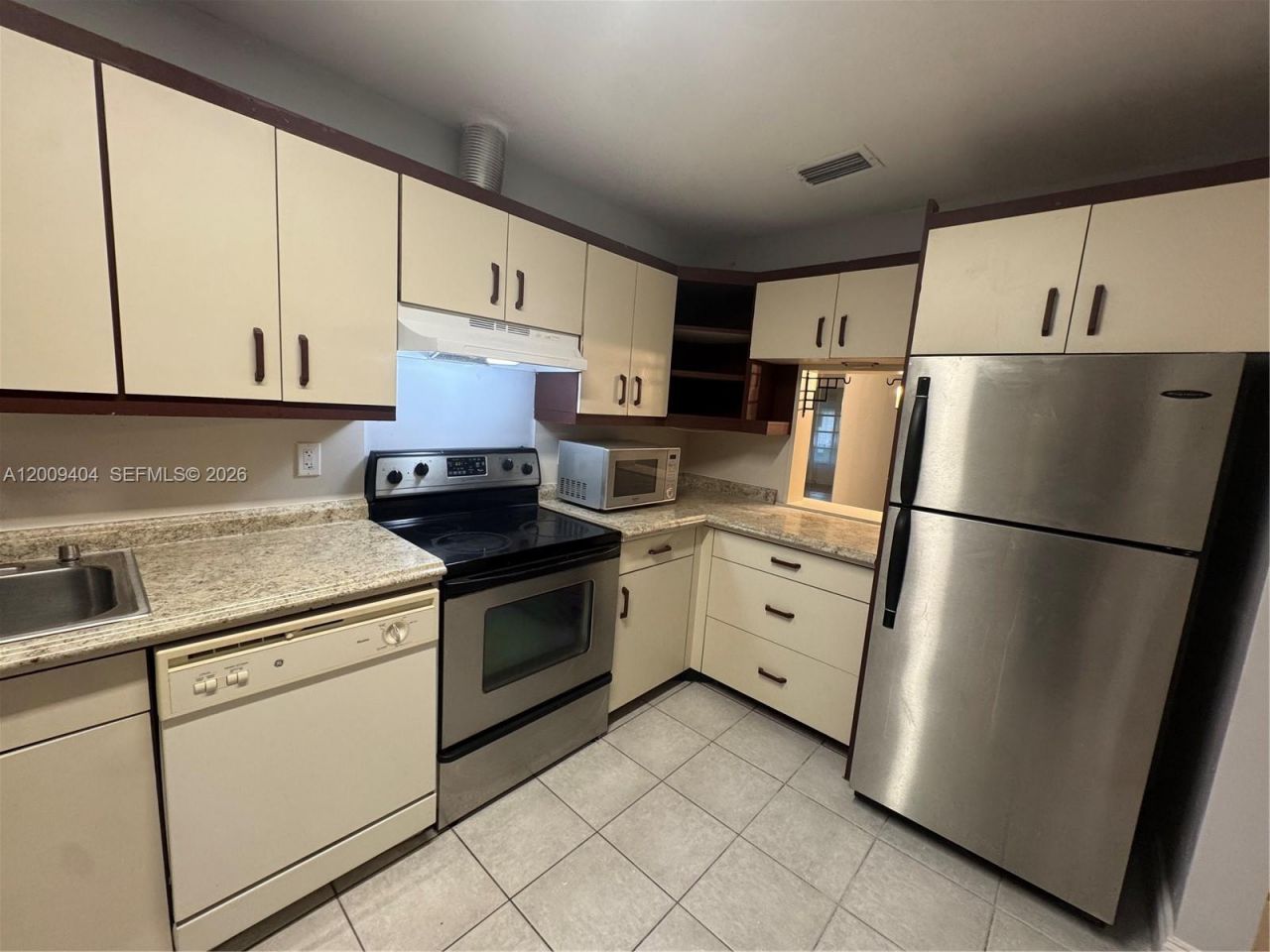 Please Call For Address, Unit A16, Plantation, FL 33322 Photo