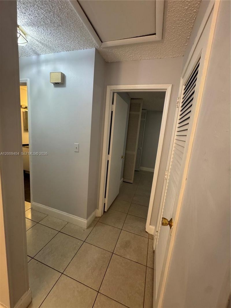 Please Call For Address, Unit A16, Plantation, FL 33322 Photo