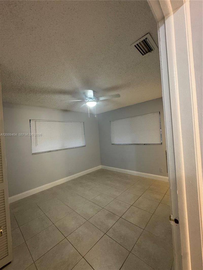 Please Call For Address, Unit A16, Plantation, FL 33322 Photo