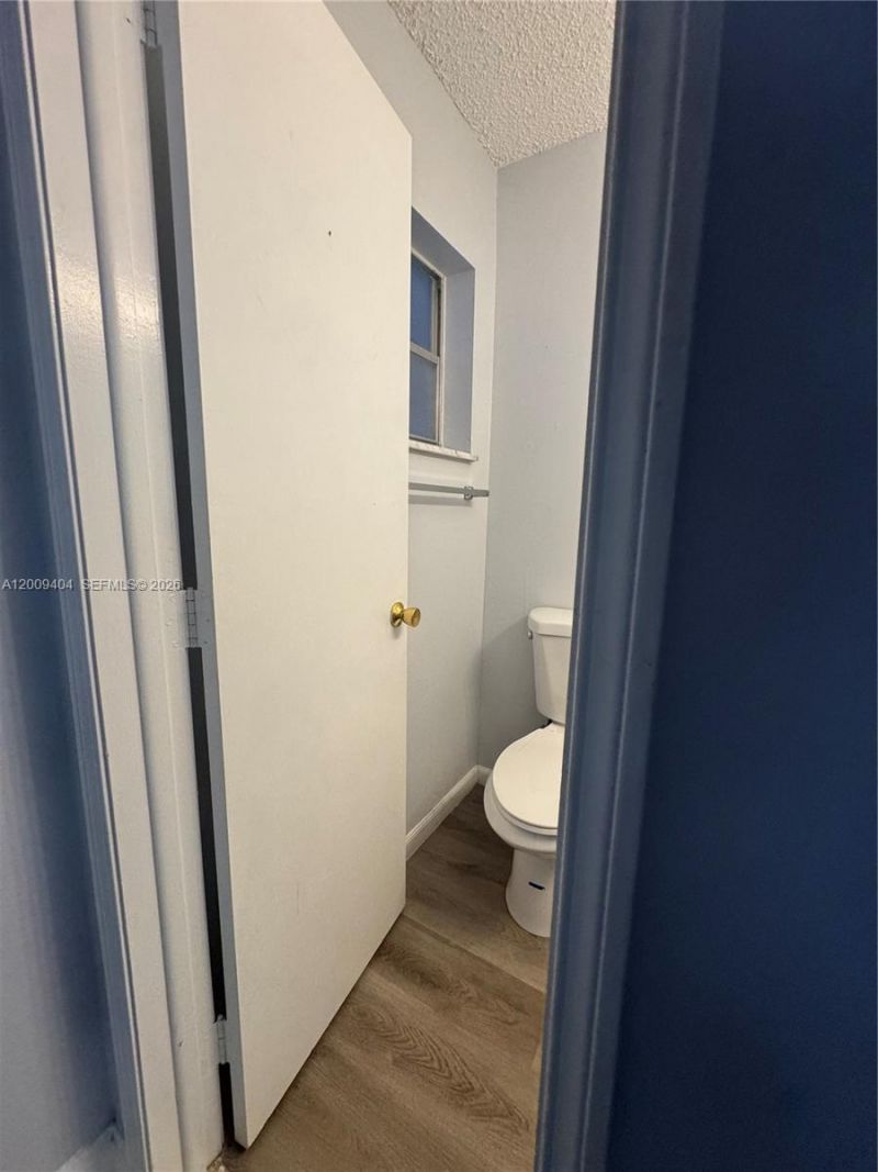 Please Call For Address, Unit A16, Plantation, FL 33322 Photo