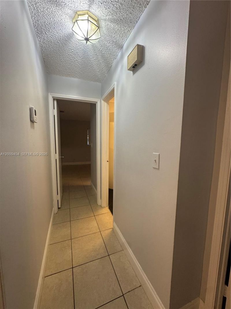 Please Call For Address, Unit A16, Plantation, FL 33322 Photo