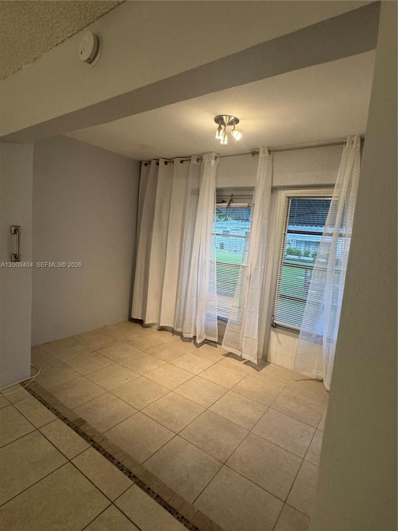 Please Call For Address, Unit A16, Plantation, FL 33322 Photo