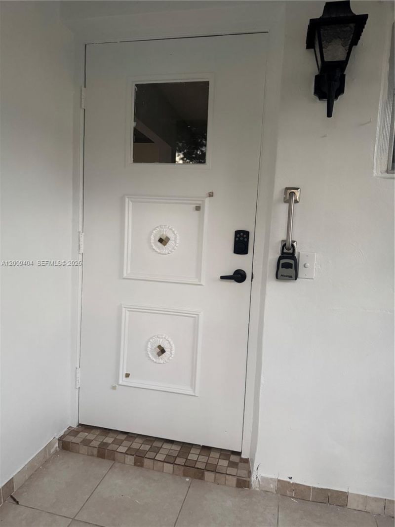 Please Call For Address, Unit A16, Plantation, FL 33322 Photo