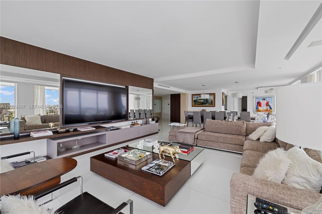 10155 Collins Ave , Unit 1210, Bal Harbour, FL 33154 Photo