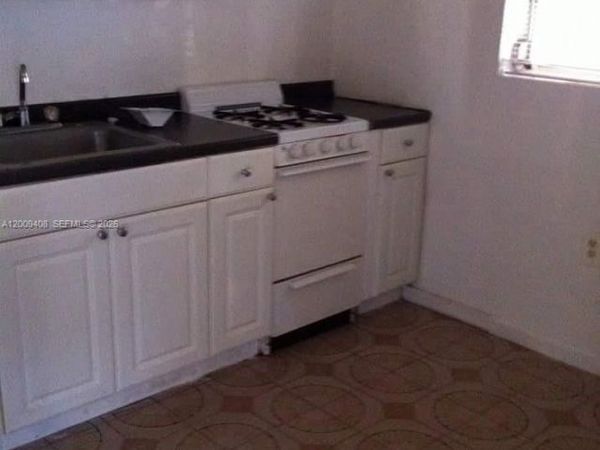 Unit Back, Miami, FL 33126