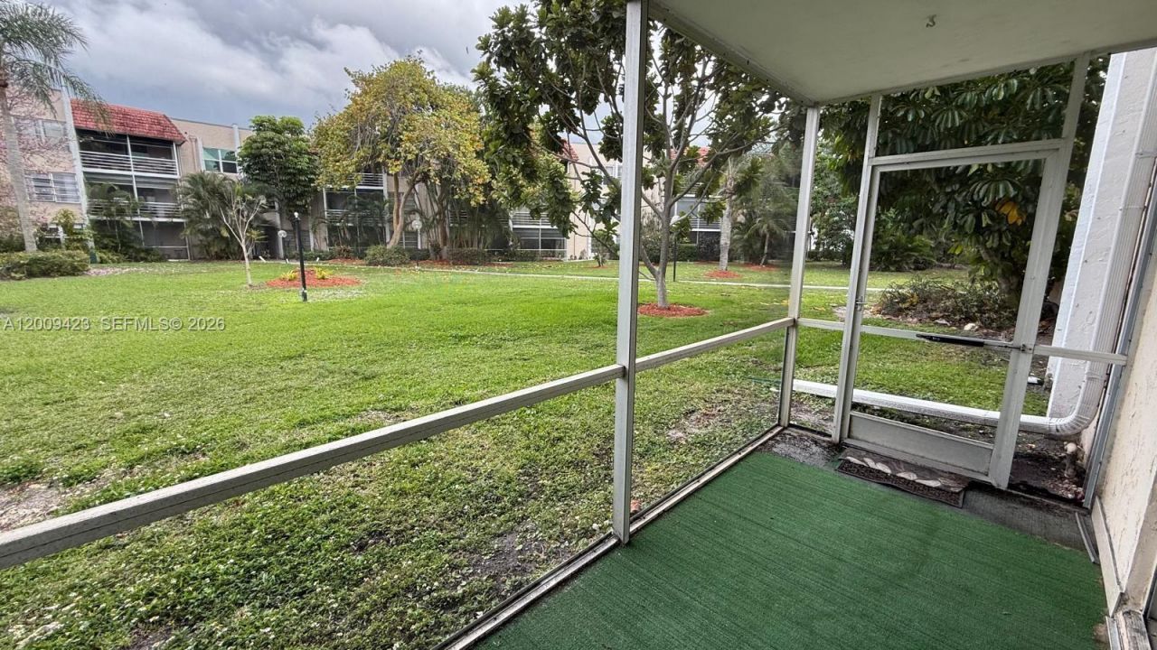 3774 Inverrary Blvd , Unit 105P, Lauderhill, FL 33319 Photo