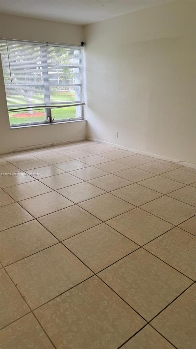 3774 Inverrary Blvd , Unit 105P, Lauderhill, FL 33319 Photo