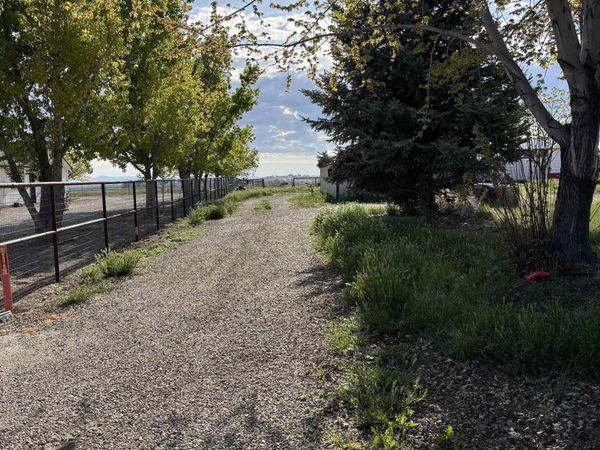 5832 Stage Coach Drive, Homedale, ID 83628