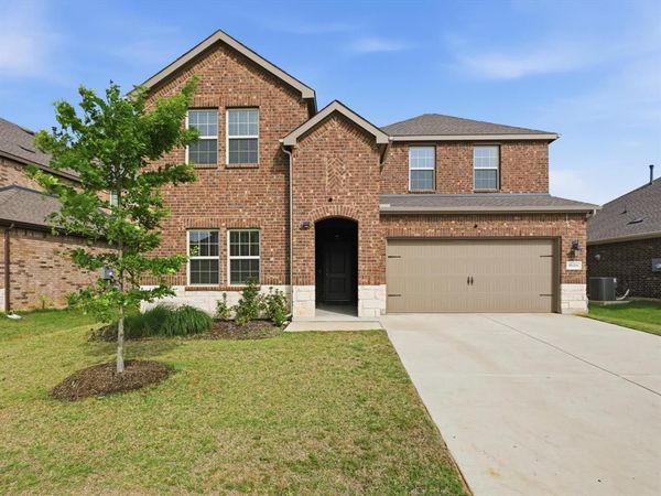 10201 Sunnyview Lane, Aubrey, TX 76227