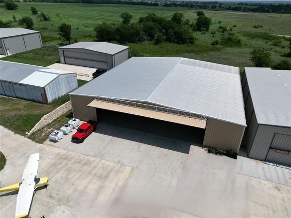 17829 HWY 377 , Cresson, TX 76035