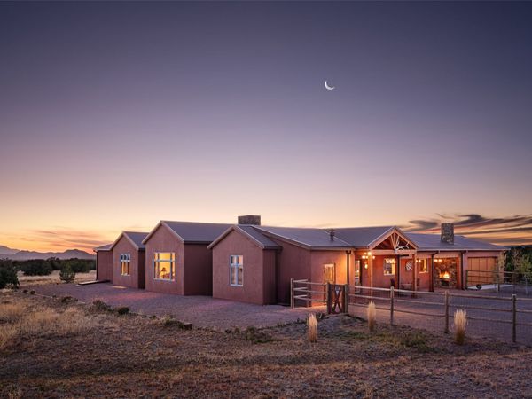 86 Droege Road , Santa Fe, NM 87508