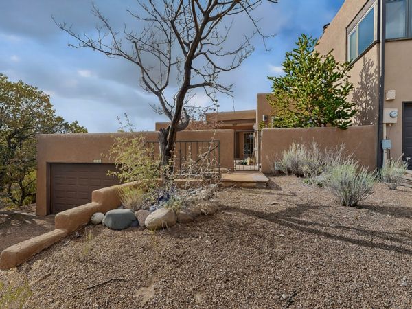 279 Loma Entrada , Santa Fe, NM 87501