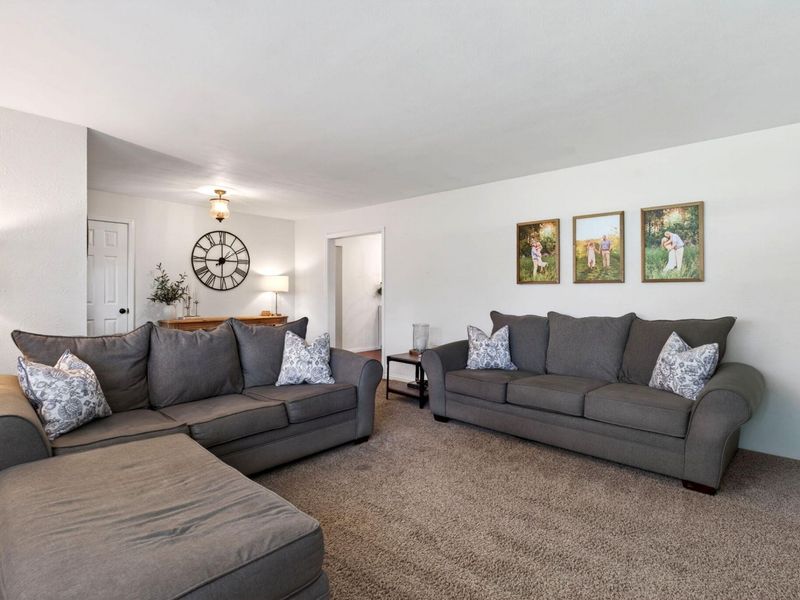 1073 Tralee Trail, Beavercreek, OH 45430 Photo 9