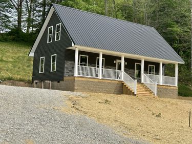 117 Apple Valley Way, Unit Lot 6, East Bernstadt, KY 40729