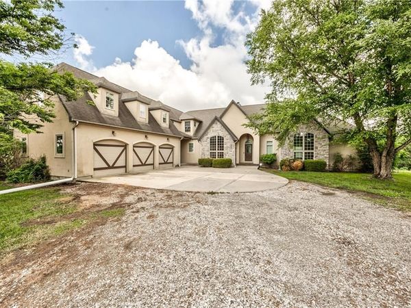 17620 Millwood Road, Leavenworth, KS 66048