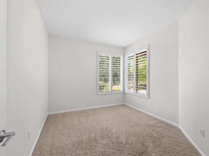 7072 Stagecoach Cir, Roseville, CA 95747 Photo