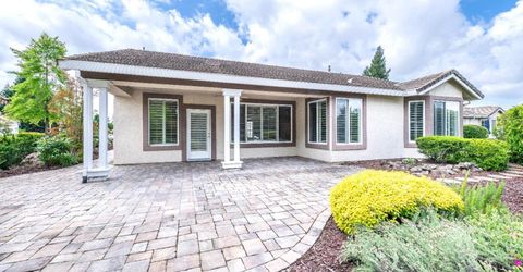 7072 Stagecoach Cir, Roseville, CA 95747 Photo