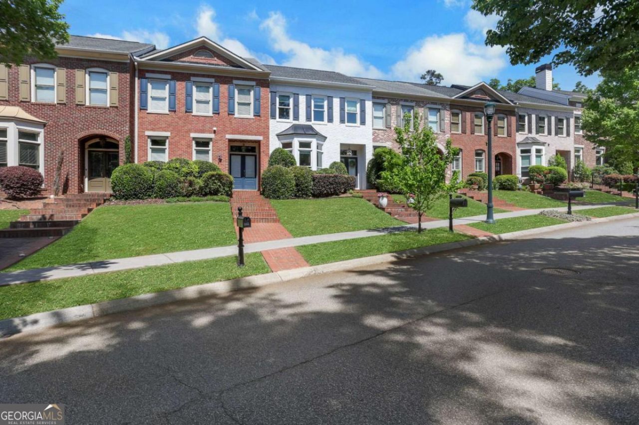 1542 Ridenour Parkway Nw, Kennesaw, GA 30152 Main Photo