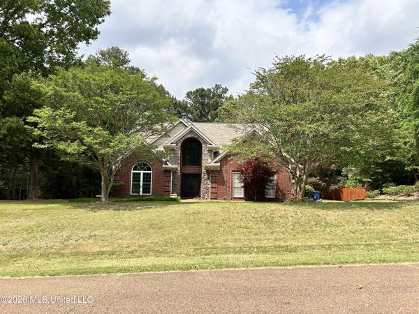 7684 N Rigmoore Point, Olive Branch, MS 38654