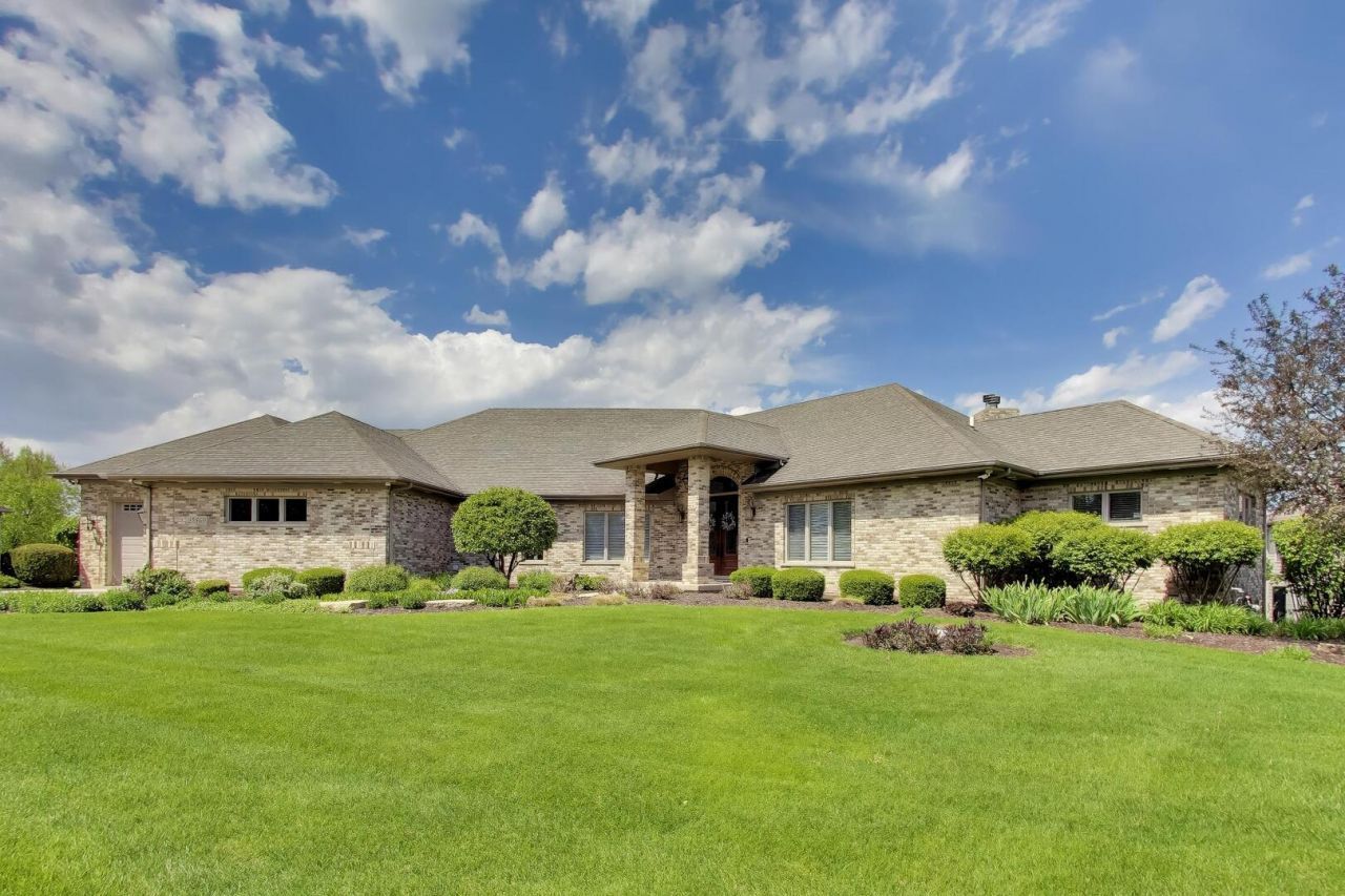 25860 Prairie Hill Lane, Plainfield, IL 60585