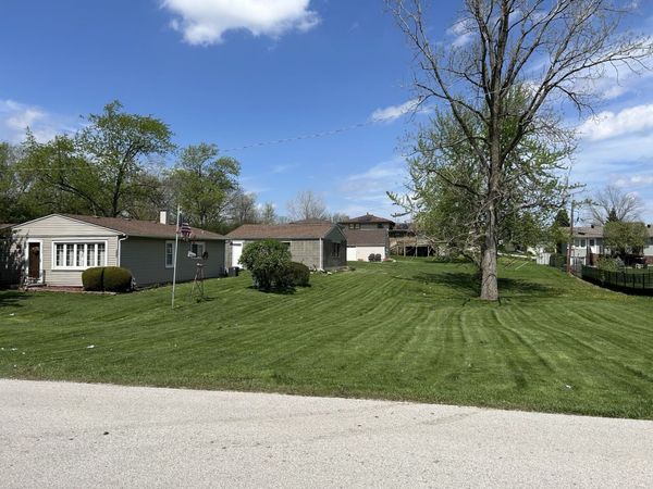 8946 W 84th Street, Justice, IL 60458
