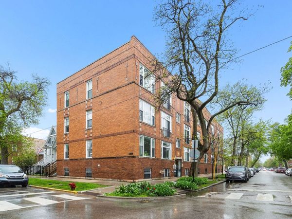 3841 W Altgeld Street , Unit 3, Chicago, IL 60647