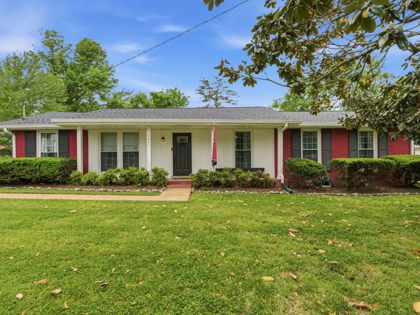 7431 Stacy Dr, Nashville, TN 37221