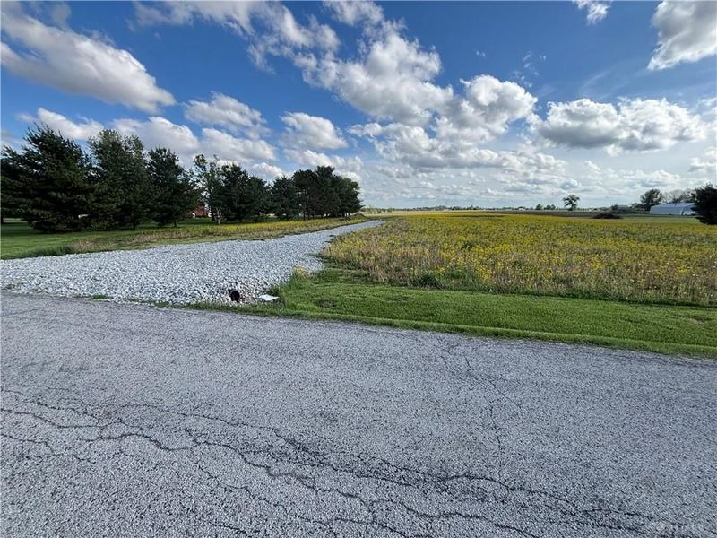 1673 Foust Road, Xenia, OH 45385 Photo 2