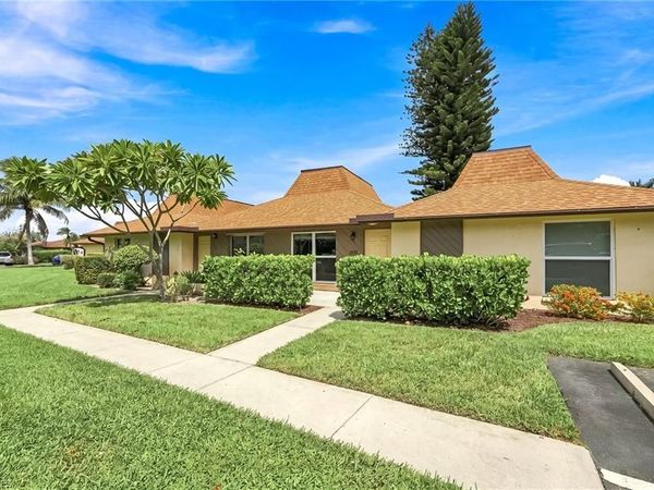 809 Palm View DR, Unit 8, NAPLES, FL 34110