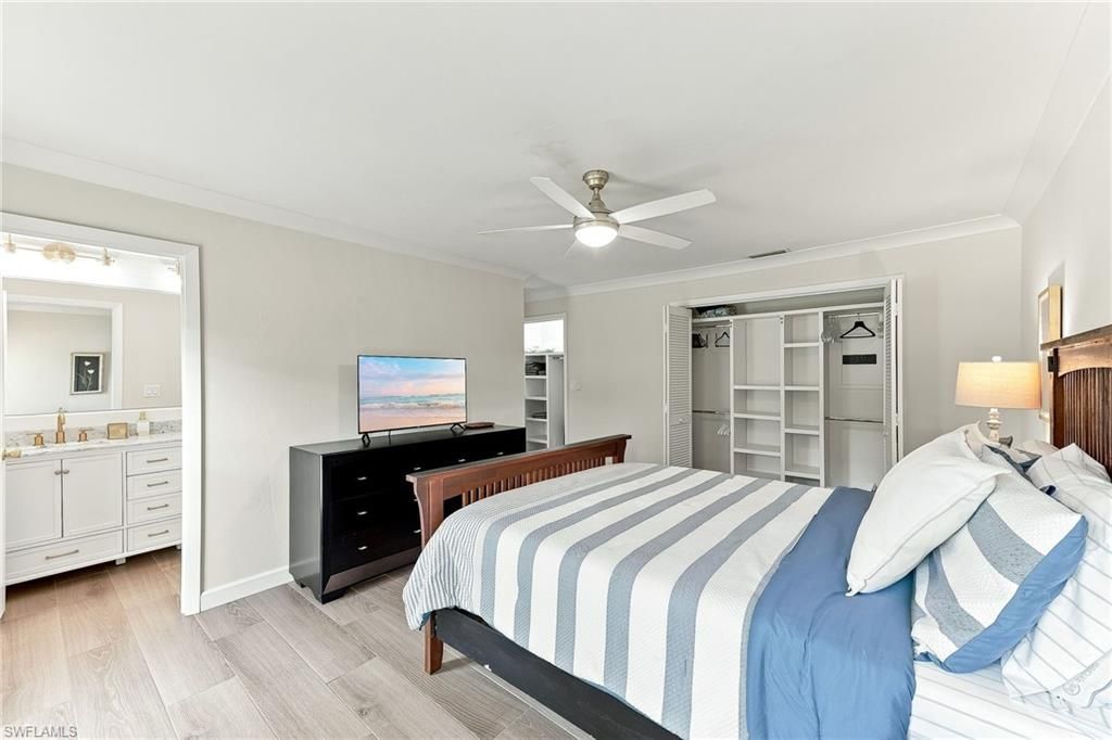 809 Palm View Dr, Unit 8, Naples, FL 34110 Photo