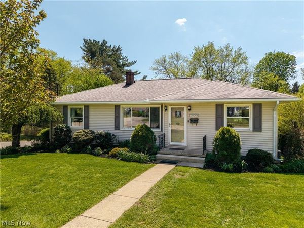 3998 Highland Drive , Mogadore, OH 44260