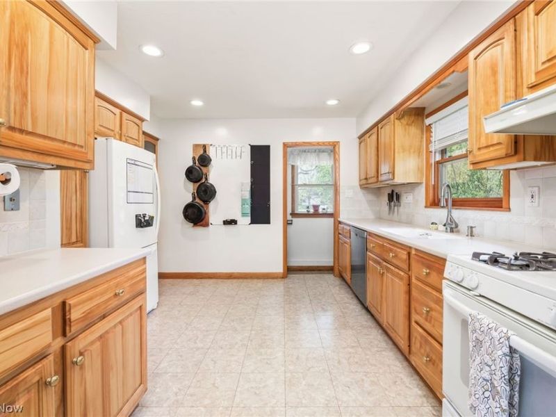 3998 Highland Drive, Mogadore, OH 44260 Photo 23