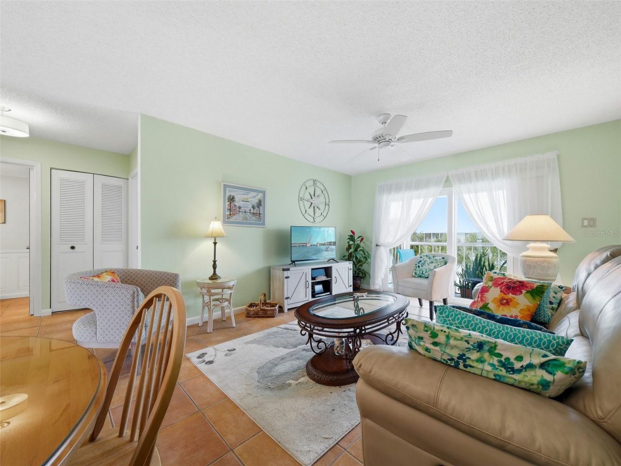 325 N Causeway, Unit D304, New Smyrna Beach, FL 32169 Photo