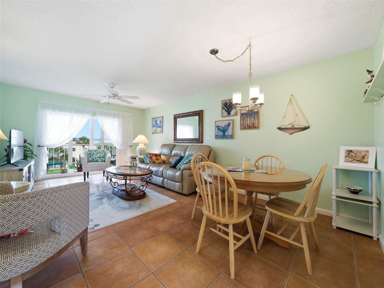 325 N Causeway, Unit D304, New Smyrna Beach, FL 32169 Photo
