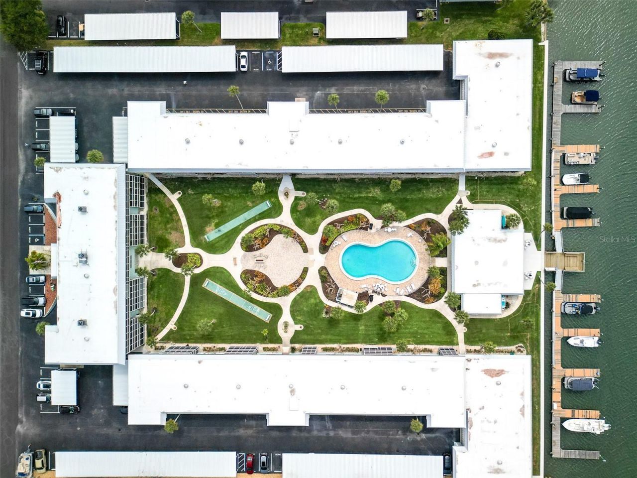 325 N Causeway, Unit D304, New Smyrna Beach, FL 32169 Photo