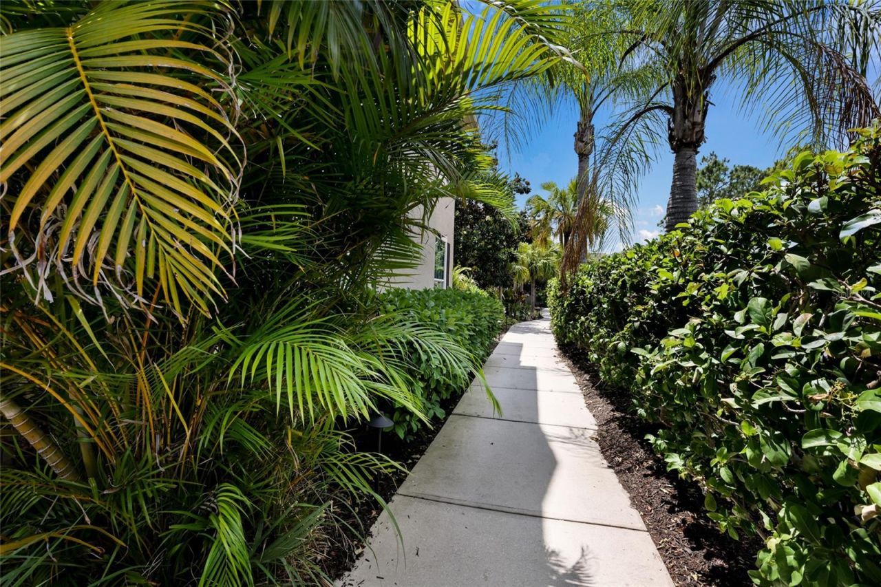 7906 St Simons Street, Unit 7906, University Park, FL 34201 Photo