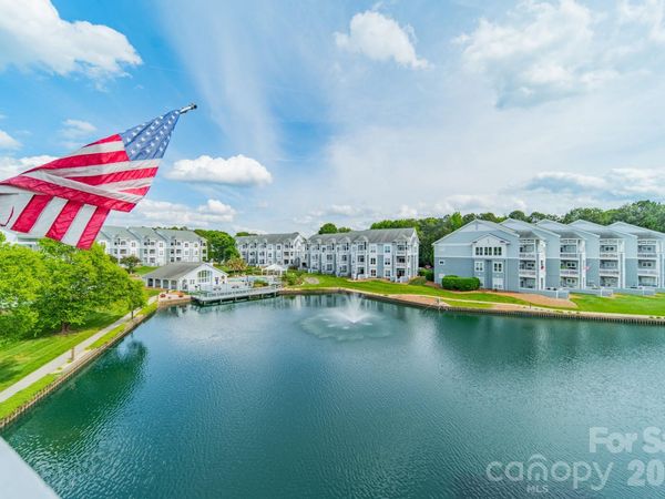 18736 Nautical Drive, Unit 305, Cornelius, NC 28031