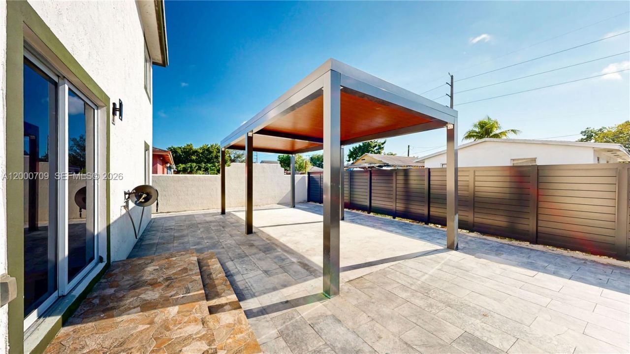 1886 NW 68th St , Miami, FL 33147 Photo