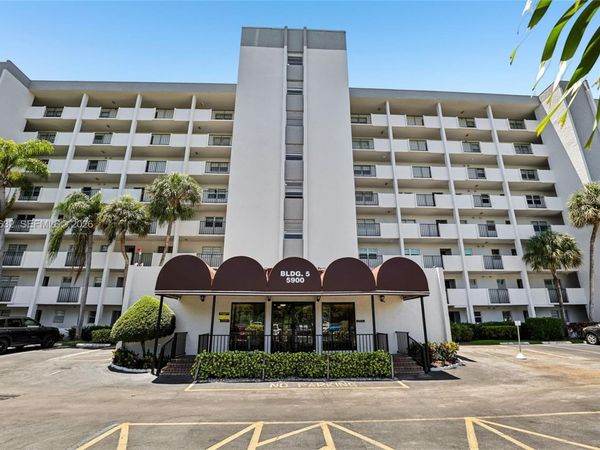 5900 NW 44th St , Unit 312, Lauderhill, FL 33319