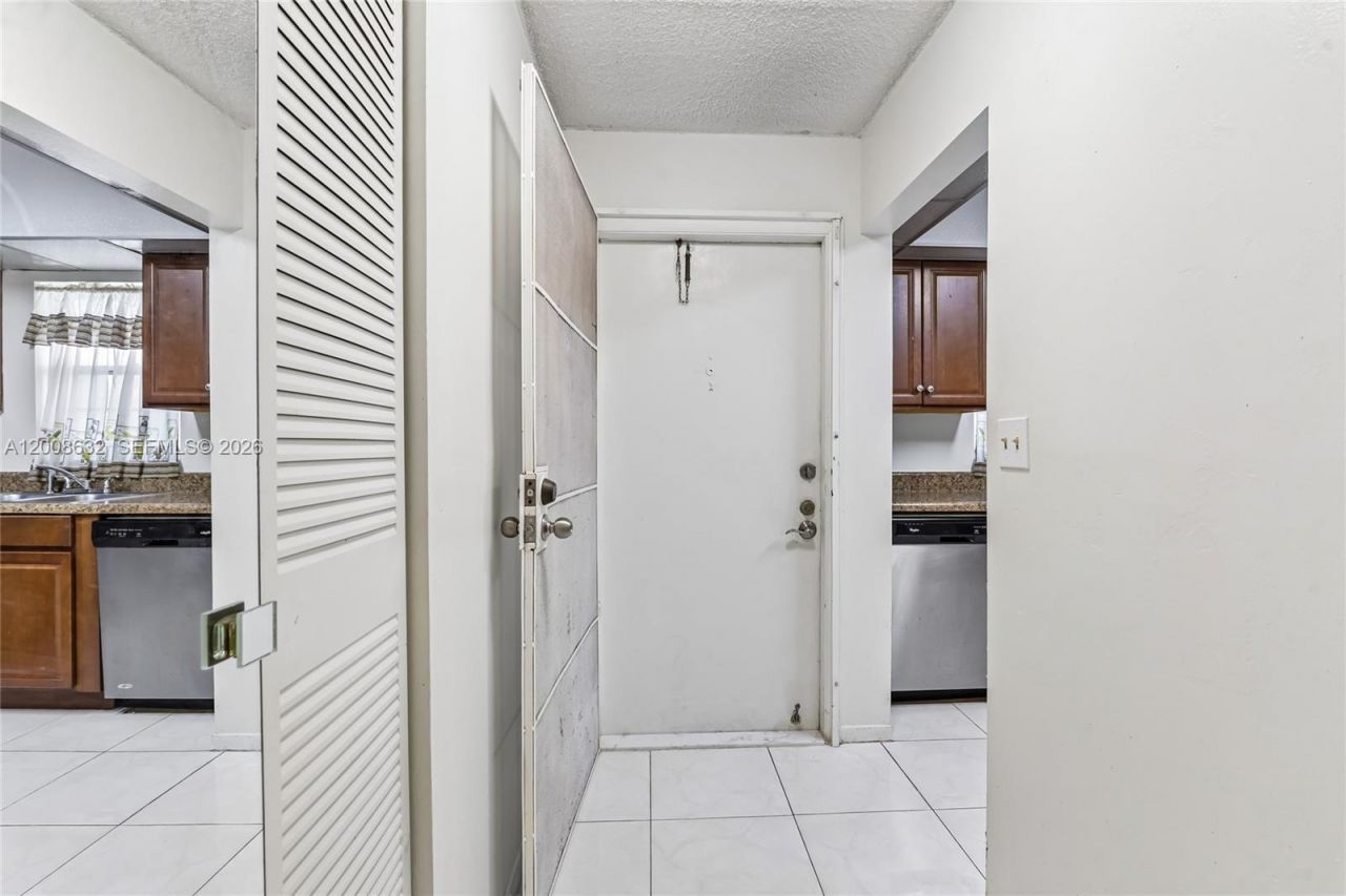 5900 NW 44th St, Unit 312, Lauderhill, FL 33319 Photo