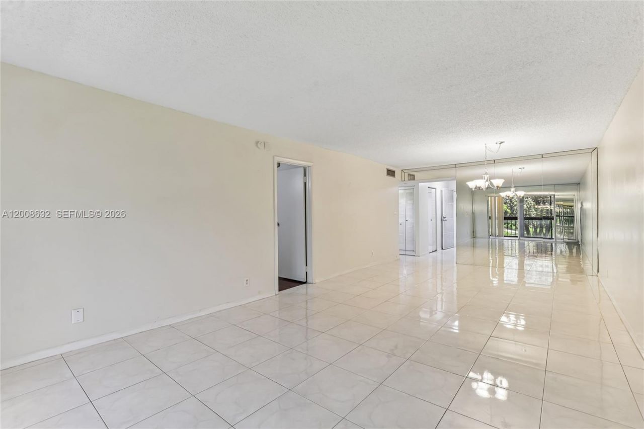 5900 NW 44th St, Unit 312, Lauderhill, FL 33319 Photo