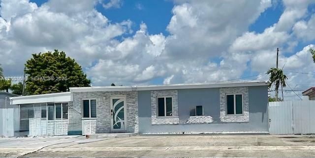 367 W 33rd St, Hialeah, FL 33012 Photo