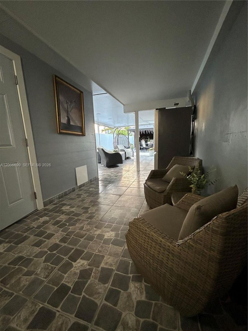 367 W 33rd St, Hialeah, FL 33012 Photo