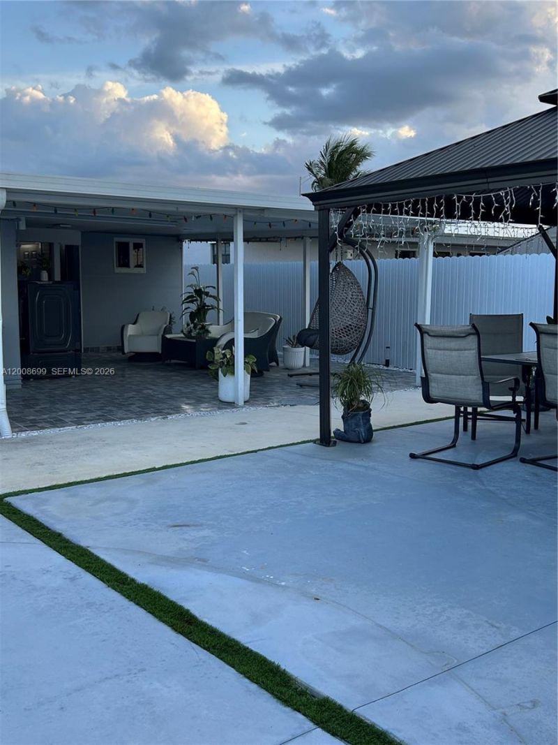 367 W 33rd St, Hialeah, FL 33012 Photo