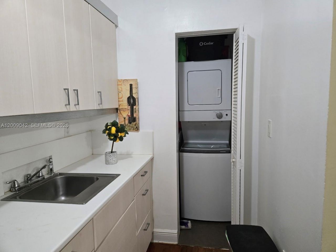 1219 Meridian Ave , Unit 2, Miami Beach, FL 33139 Photo