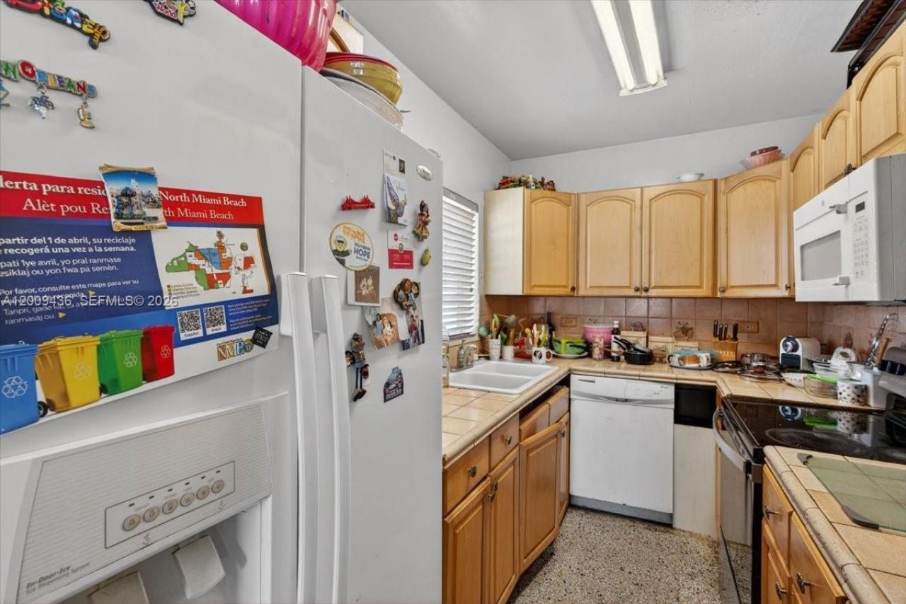 1171 NE 182nd St, North Miami Beach, FL 33162 Photo